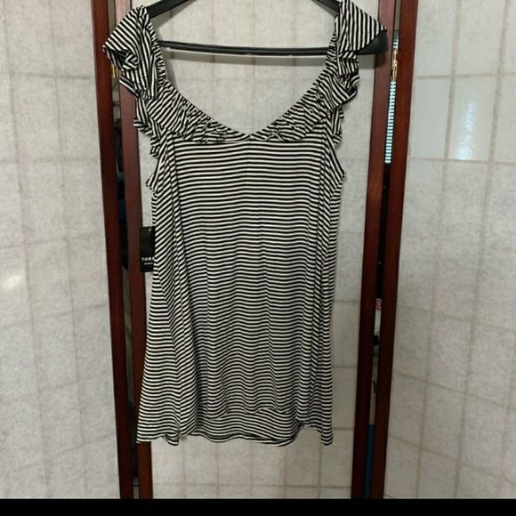NWT🥰 TORRID Black and White Top Blouse Size 00X… - Picture 6 of 6